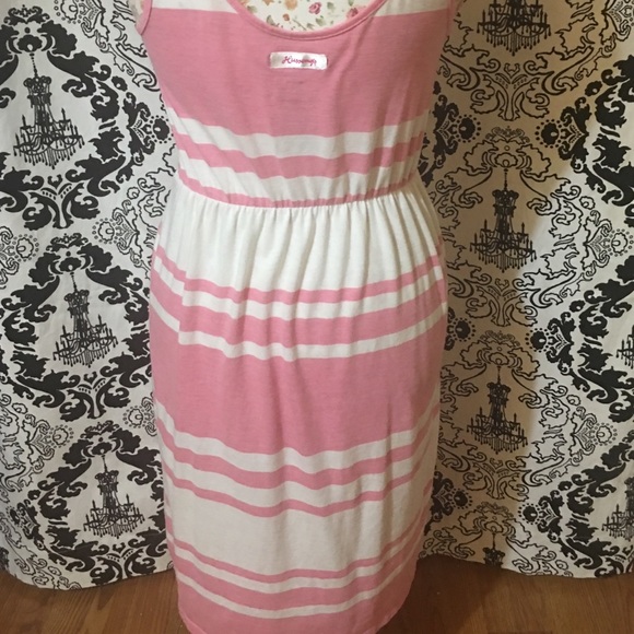 (🛍️ 2 for 8.00) Pink and White Summer Dress - Picture 3 of 8
